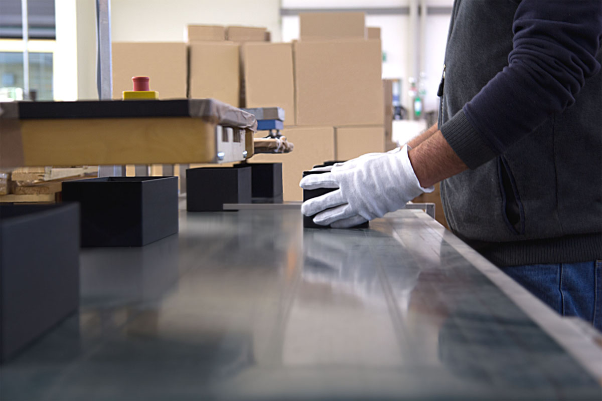 Fabrication à façon : vos emballages, notre précision Fabrication à façon : vos emballages, notre précision
